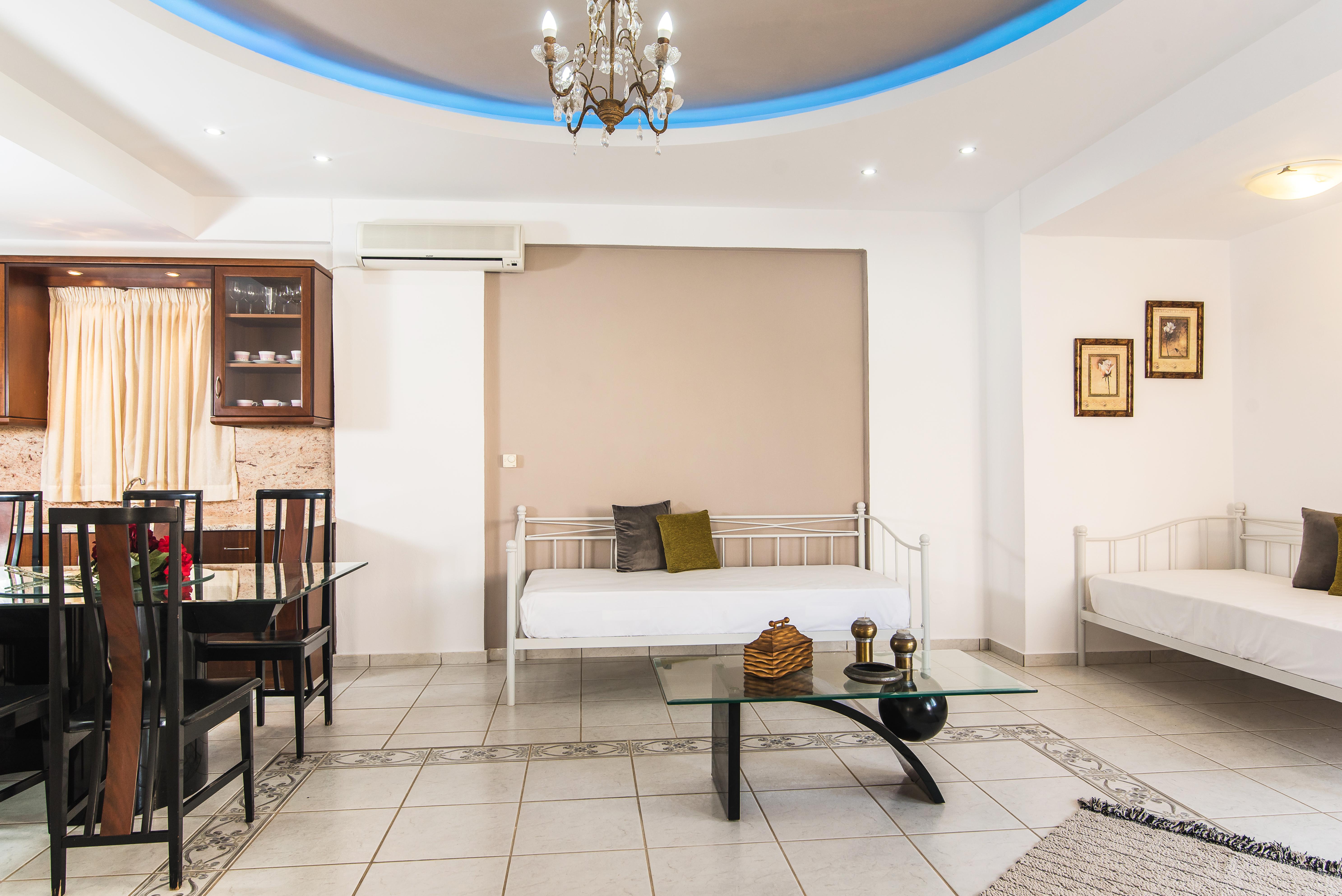 Yiannis Manos Hotel Resort Малиа Экстерьер фото