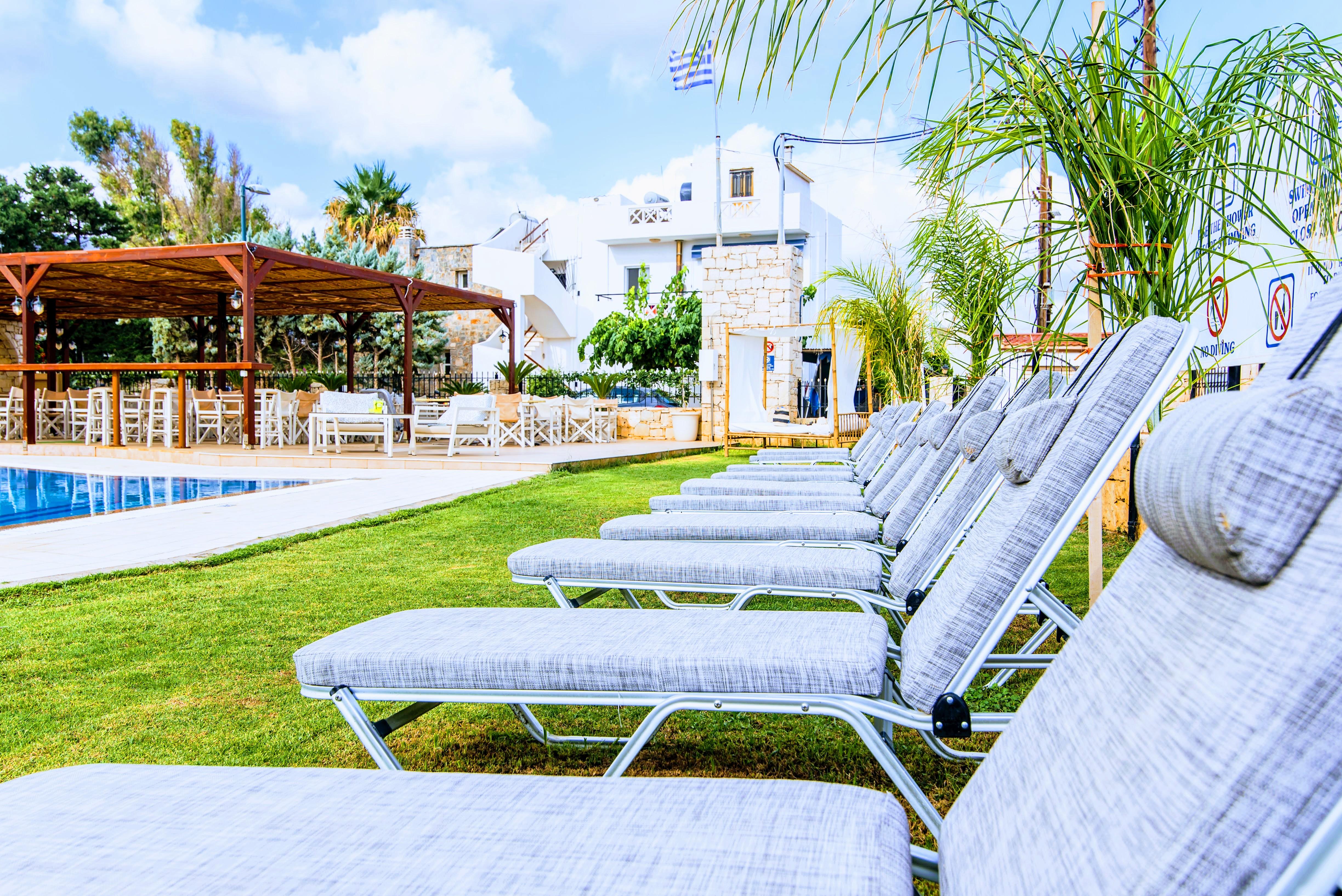 Yiannis Manos Hotel Resort Малиа Экстерьер фото