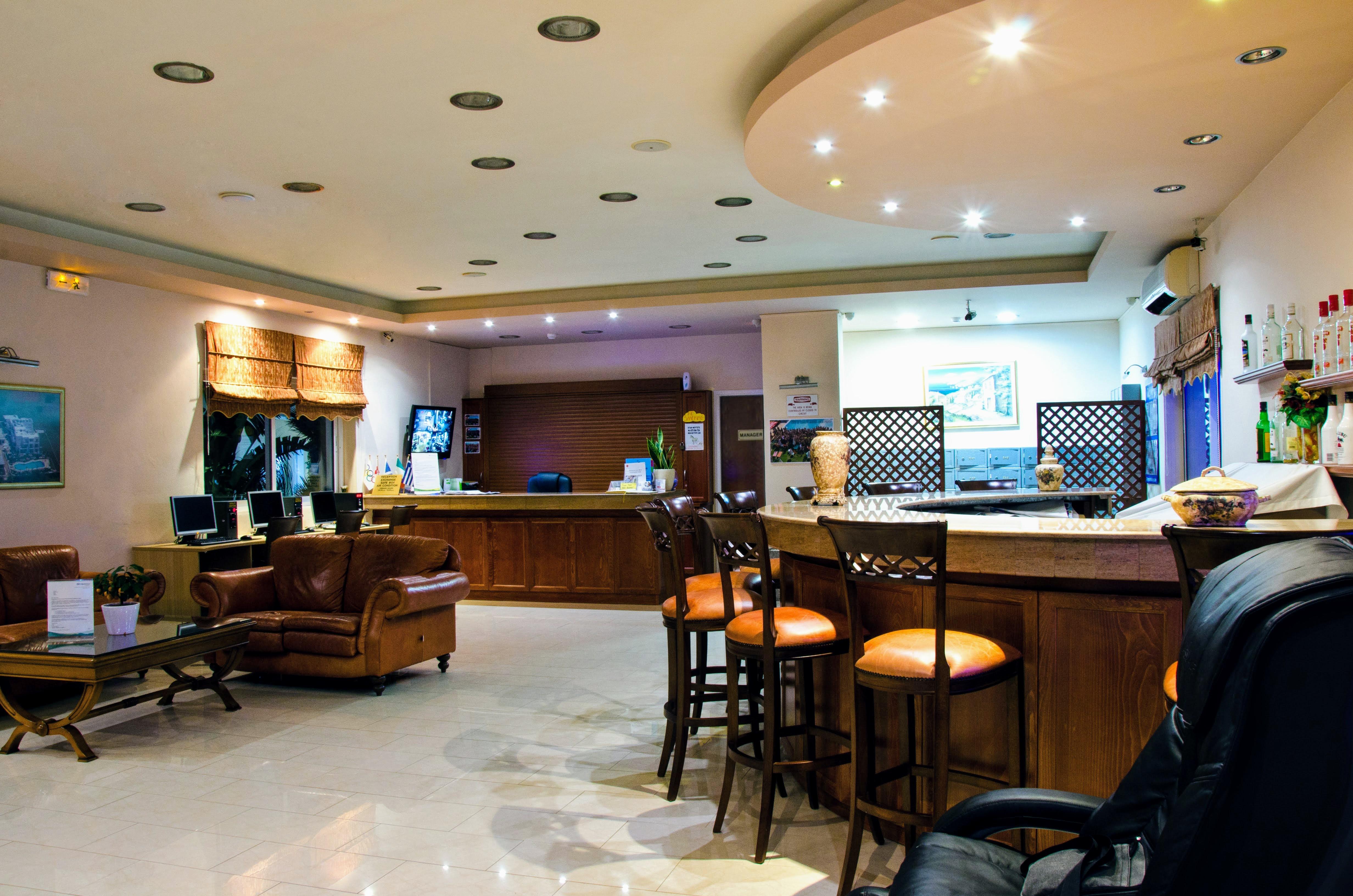 Yiannis Manos Hotel Resort Малиа Экстерьер фото