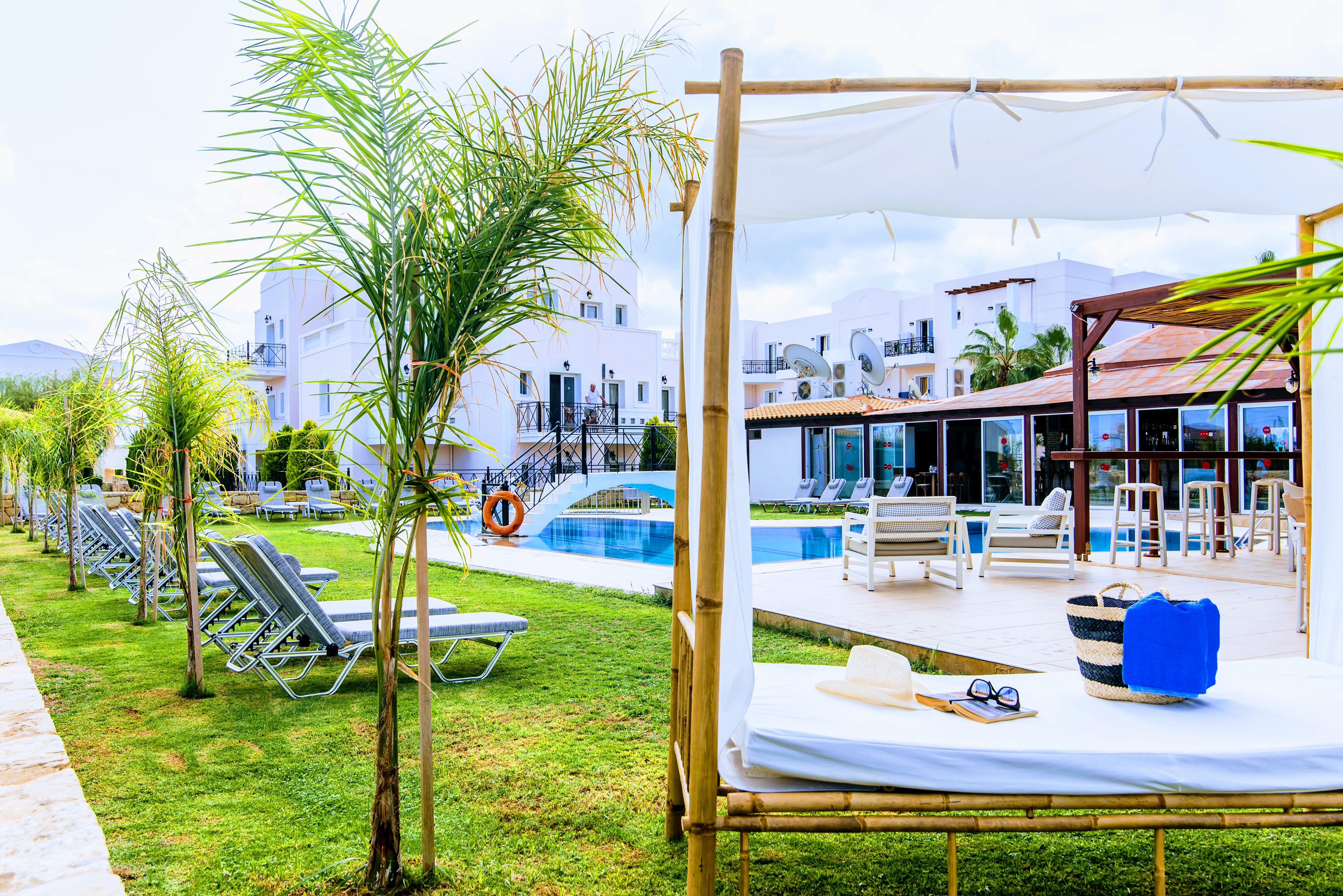 Yiannis Manos Hotel Resort Малиа Экстерьер фото