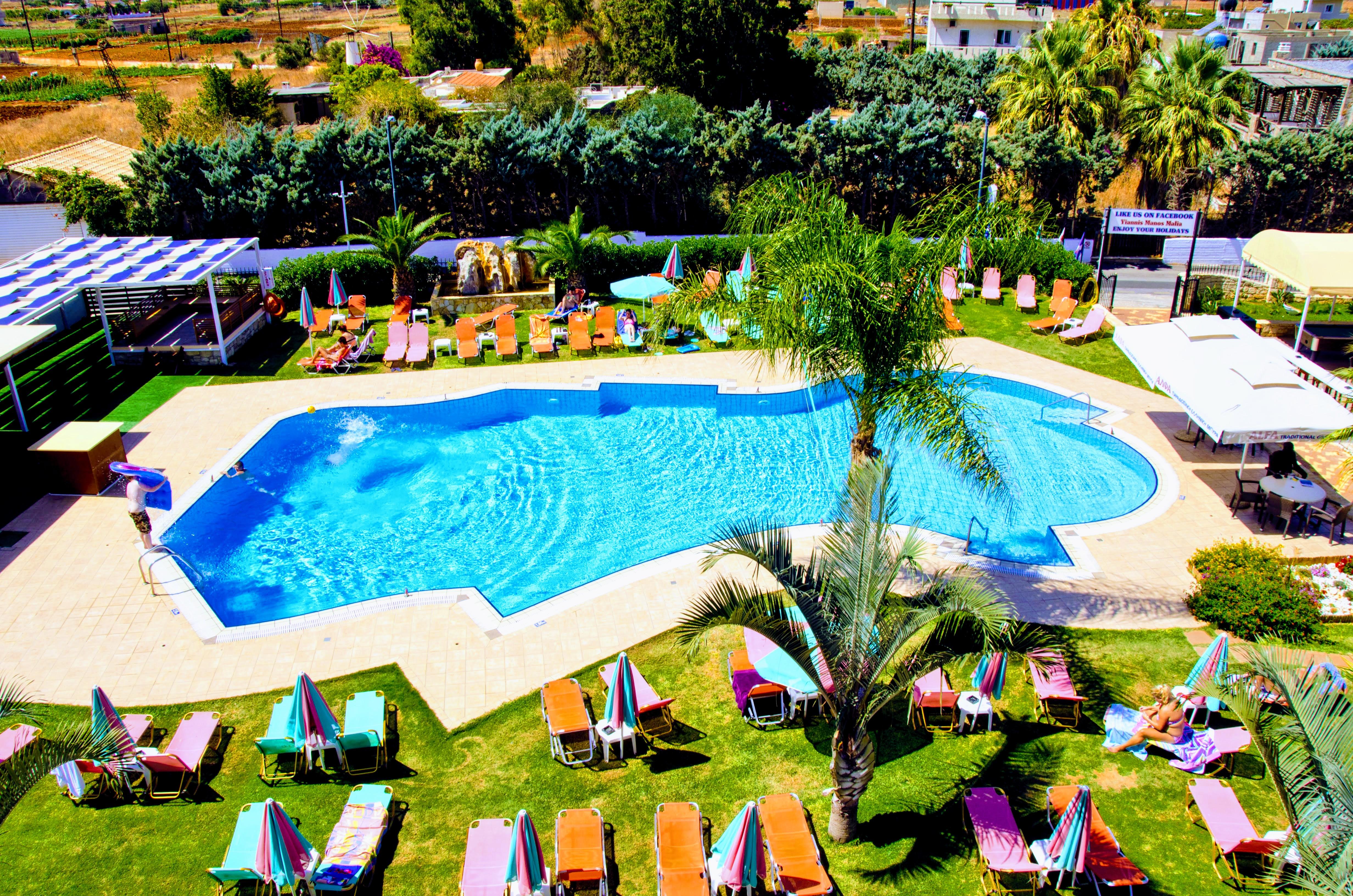 Yiannis Manos Hotel Resort Малиа Экстерьер фото