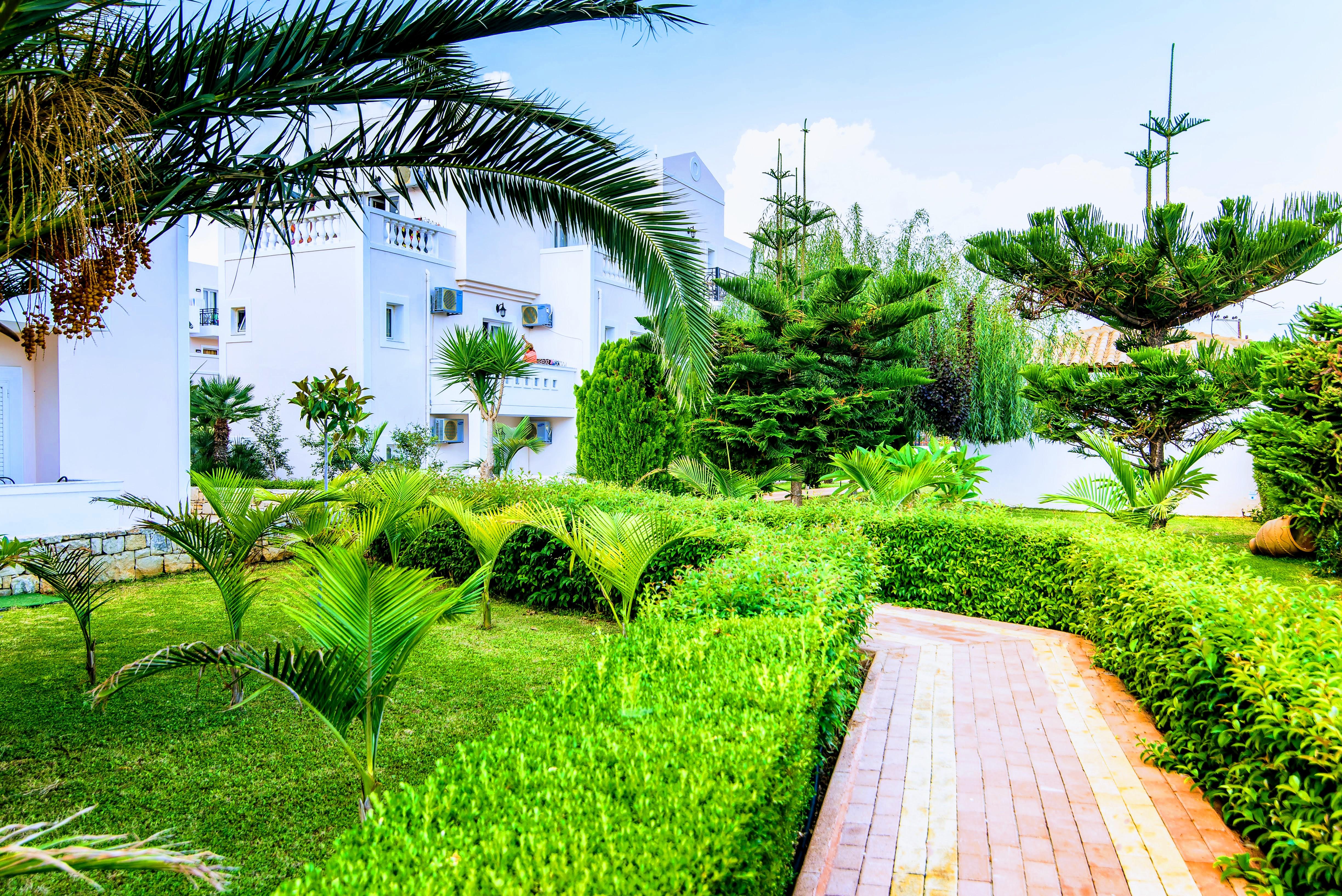 Yiannis Manos Hotel Resort Малиа Экстерьер фото